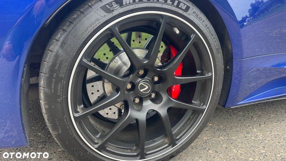 Lexus RC F Carbon - 26