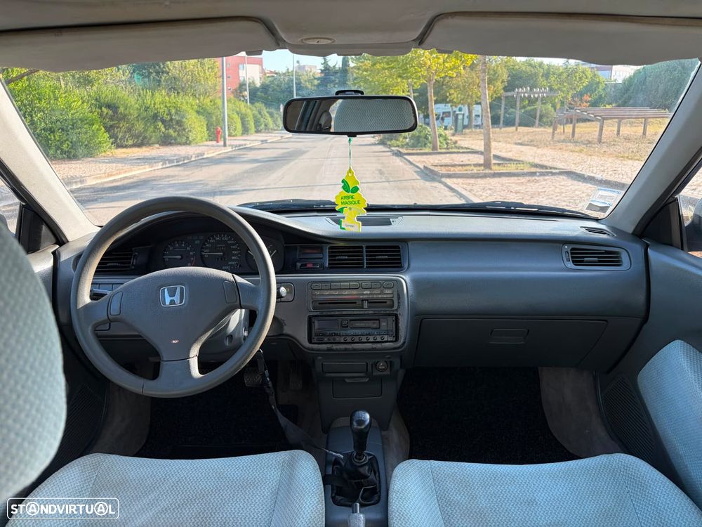 Honda Civic 1.5 LSi 16 V - 13