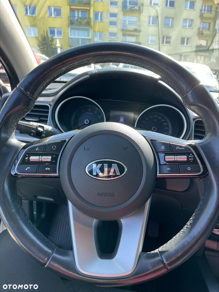 Kia Ceed 1.4 T-GDI M - 11