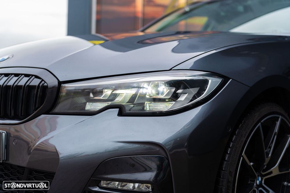 BMW 320 d xDrive Pack M Auto - 35