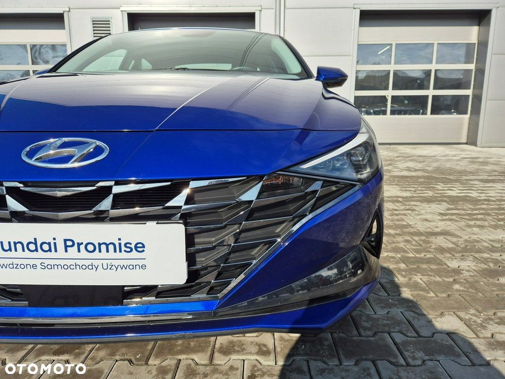 Hyundai Elantra - 10