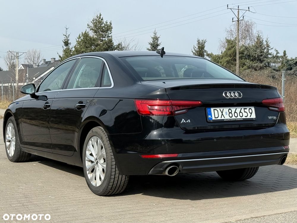 Audi A4 Limousine - 4