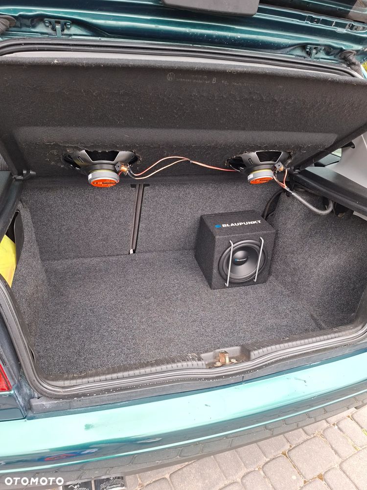 Volkswagen Golf - 12