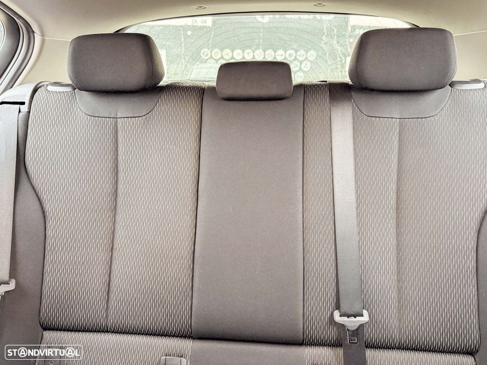 BMW 116 d EfficientDynamics - 10