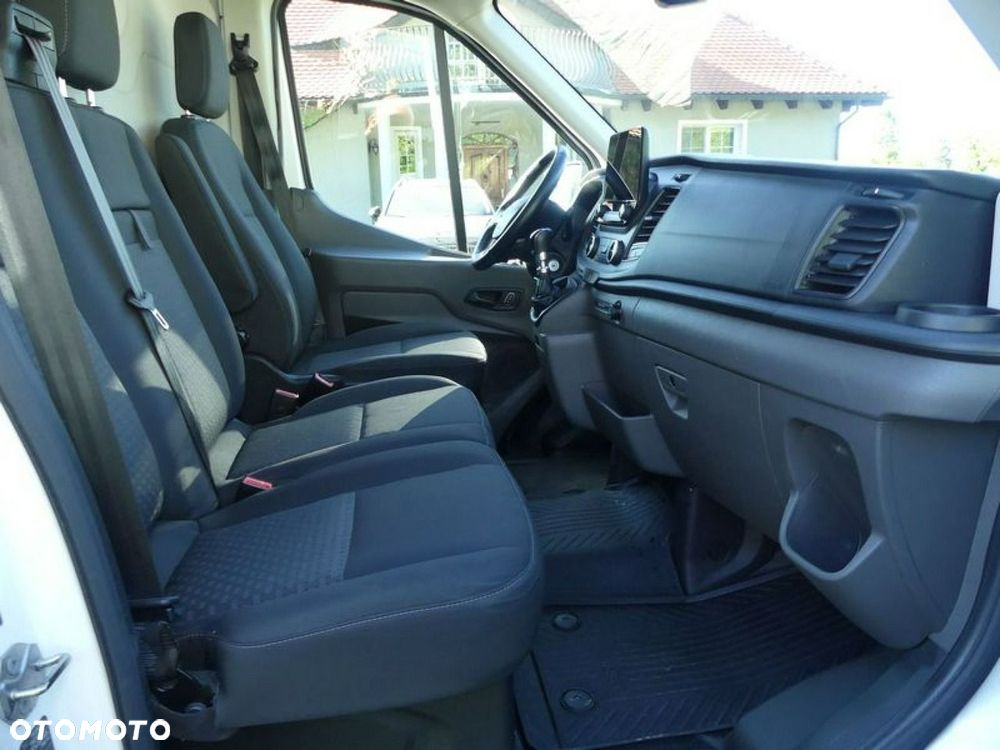 Ford Transit - 11