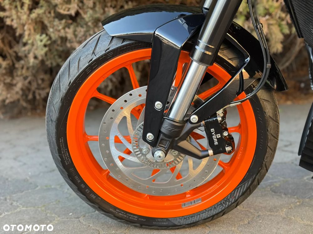 KTM Duke - 25