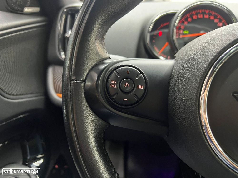 MINI Countryman Cooper SE ALL4 Auto - 22
