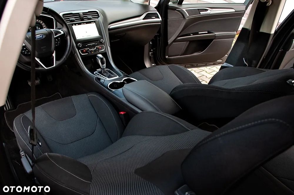 Ford Mondeo 2.0 TDCi Start-Stopp PowerShift-Aut Titanium - 33