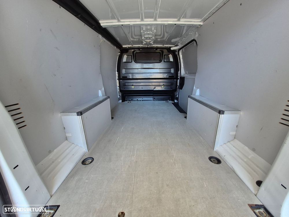 Opel Vivaro 1.5 CDTi L3H1 Essentia Inc - 23