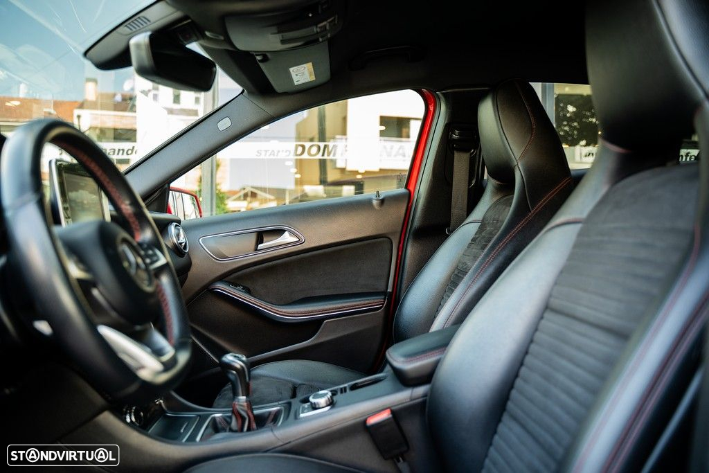 Mercedes-Benz A 200 d AMG Line - 30