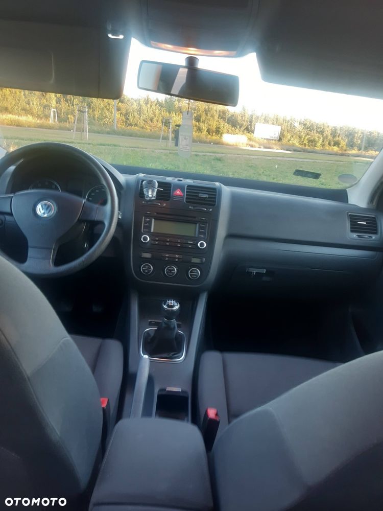 Volkswagen Golf 2005 photo 2