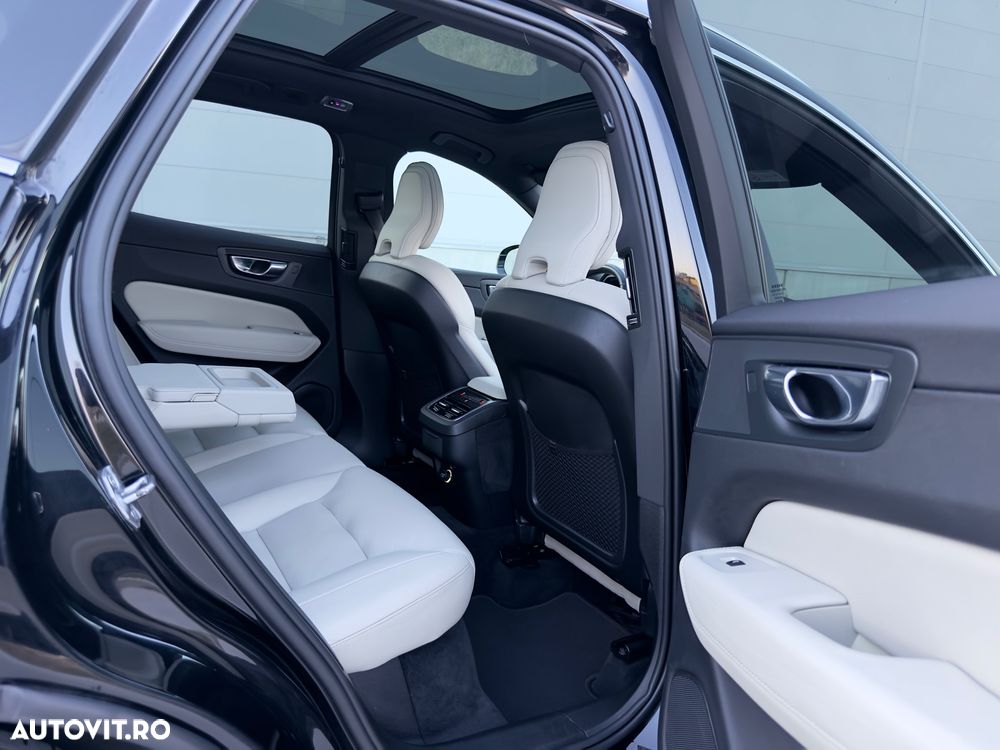 Volvo XC 60 D4 Geartronic Momentum Pro - 21