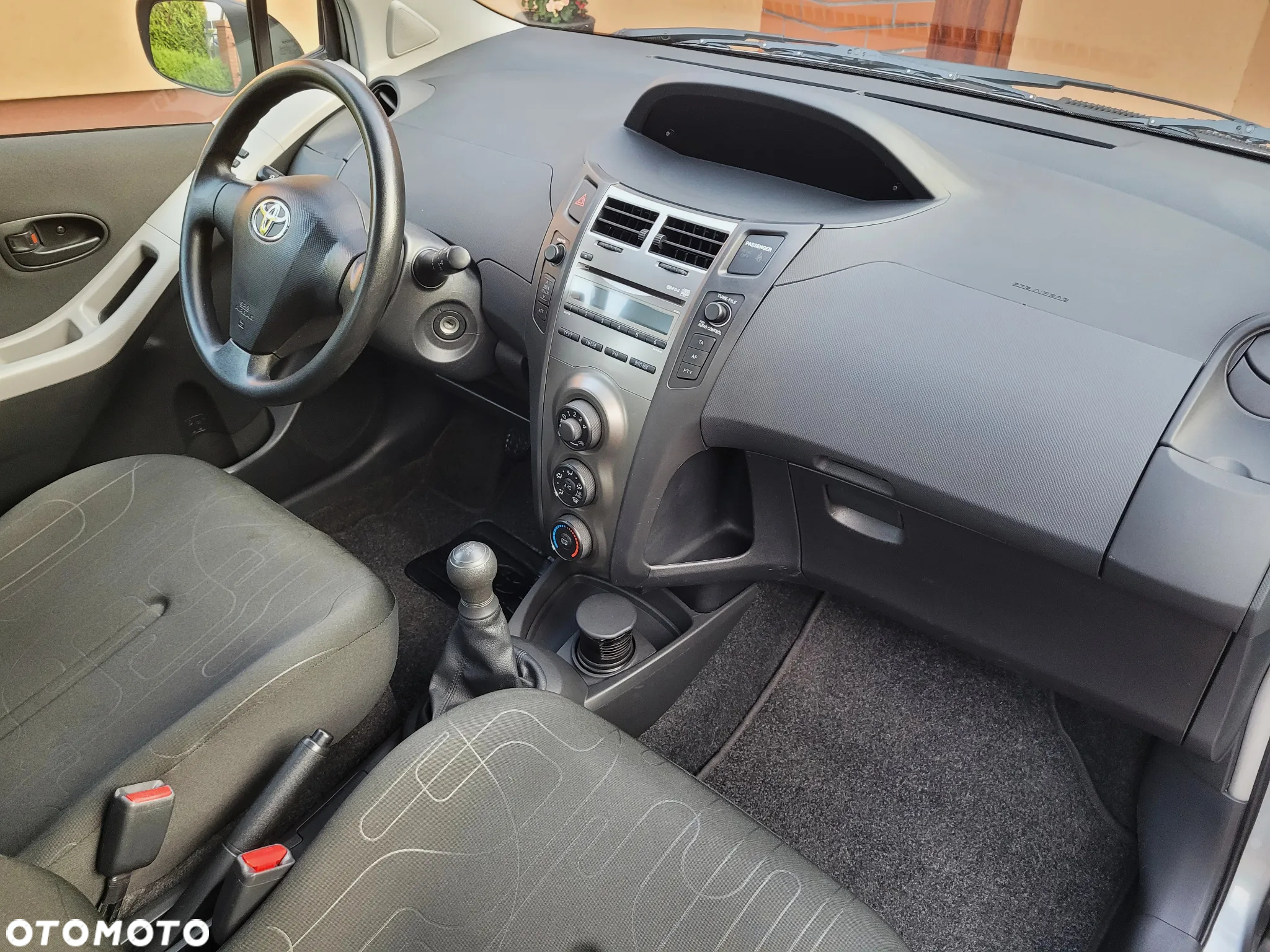 Toyota Yaris 1.0 Luna - 18