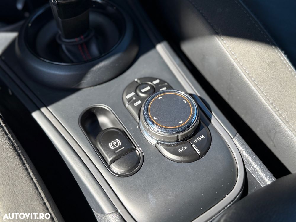 Mini Countryman Cooper SD ALL4 AT - 10