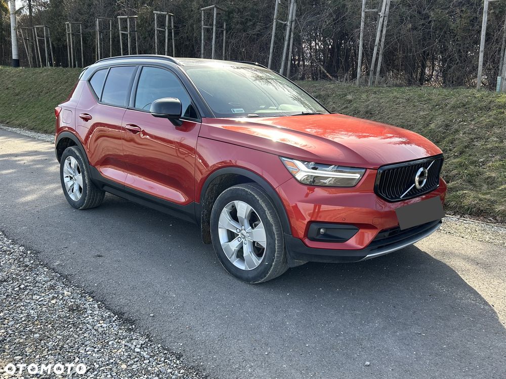 Volvo XC 40 T5 AWD Momentum - 1