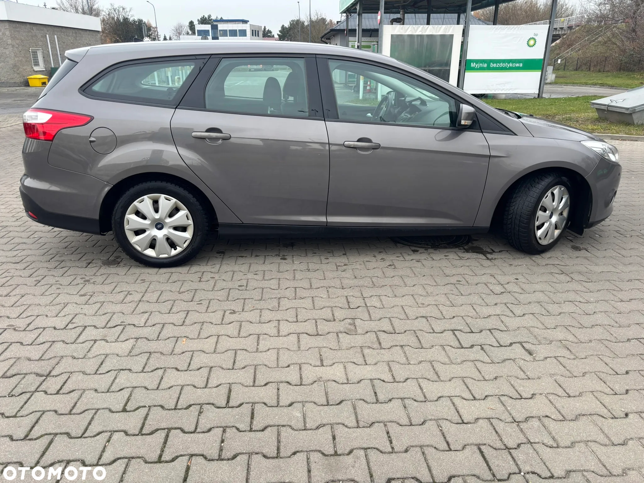 Ford Focus 1.6 TDCi Ambiente - 8