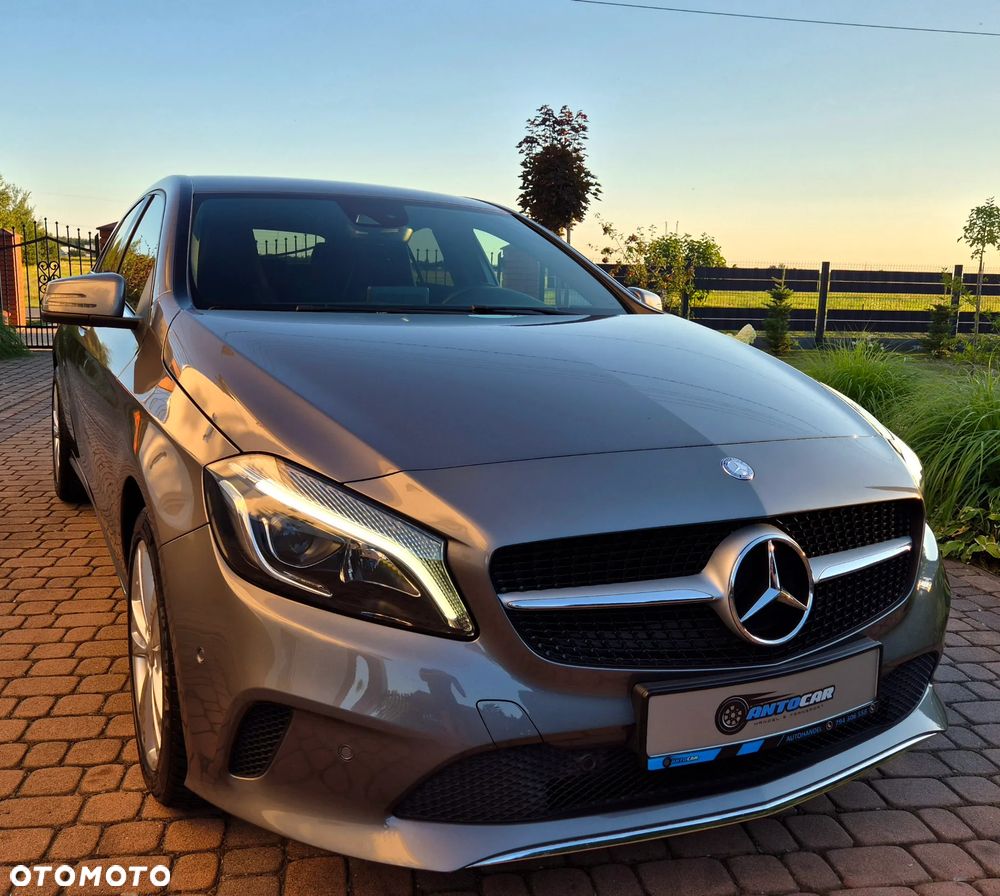 Mercedes-Benz Klasa A 180 (BlueEFFICIENCY) Urban - 23