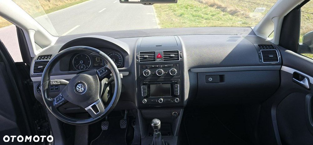 Volkswagen Touran - 34