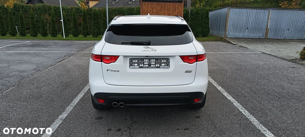 Jaguar F-Pace 20d Portfolio - 23