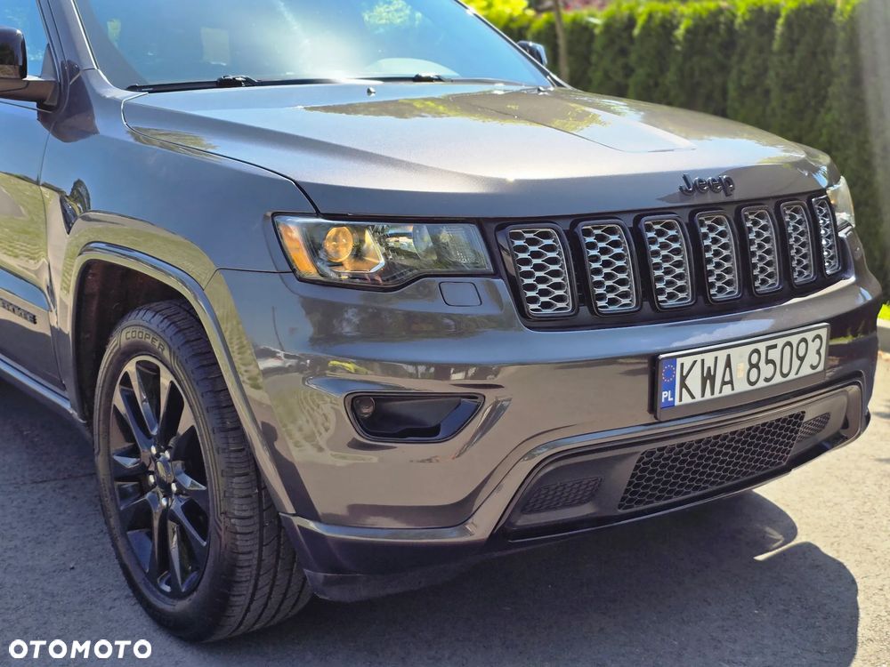 Jeep Grand Cherokee - 2