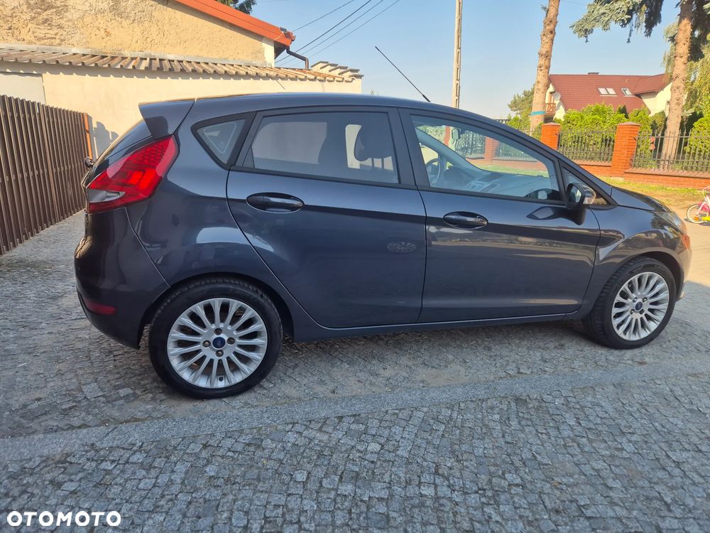 Ford Fiesta - 4