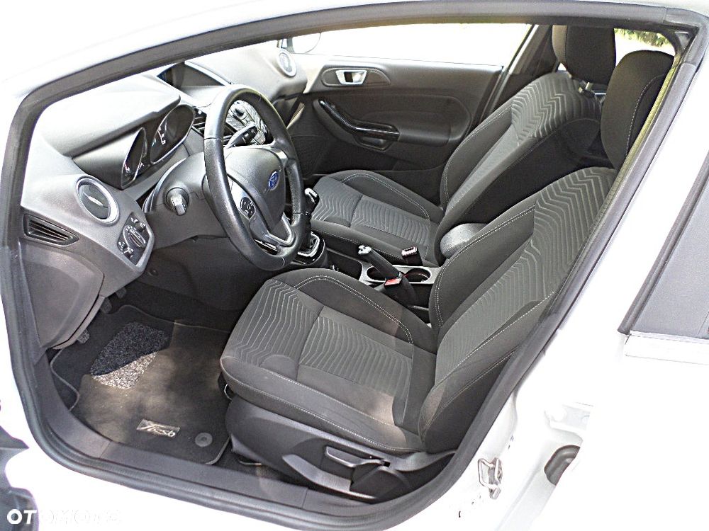 Ford Fiesta 1.25 Titanium EU5 - 17