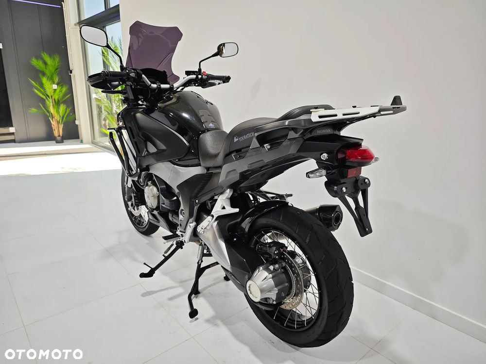 Honda VFR - 25