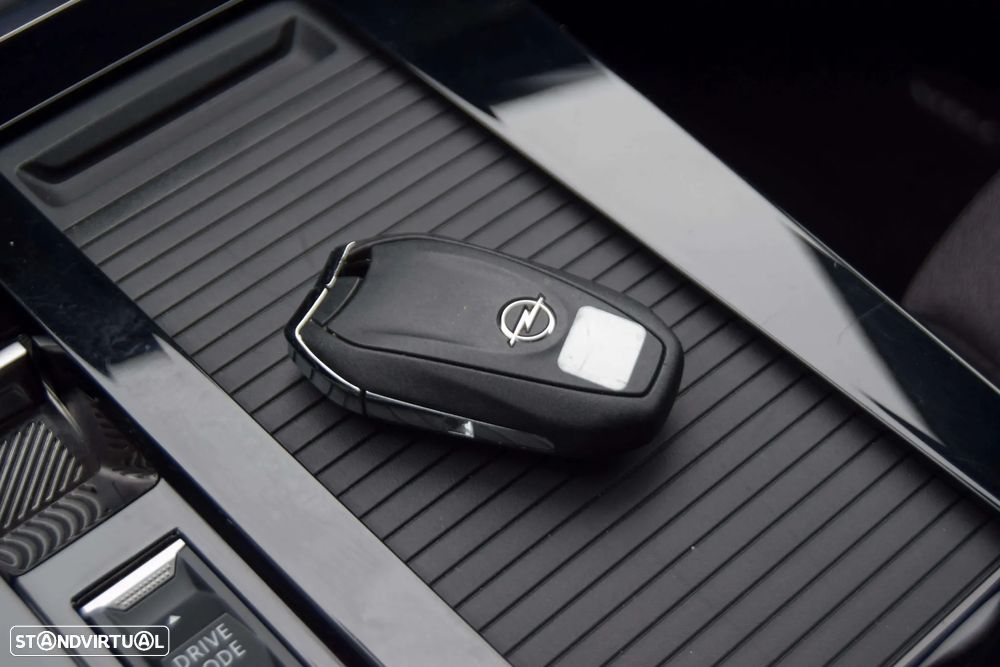 Opel Astra 1.2 T GS Line Aut. - 18