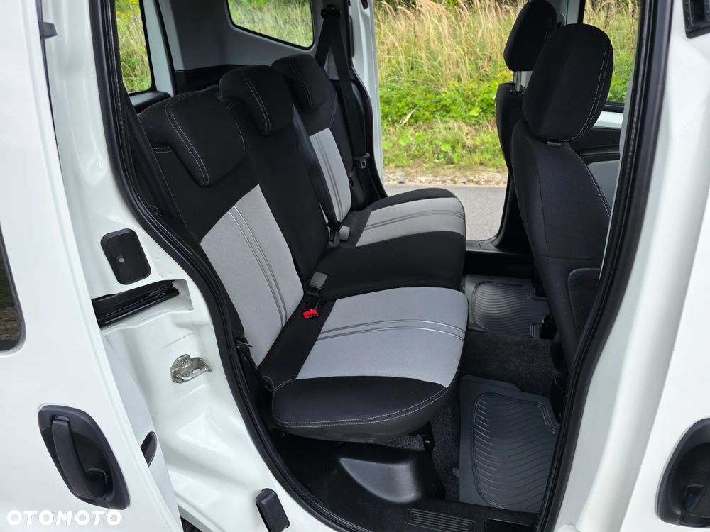Fiat Qubo - 18