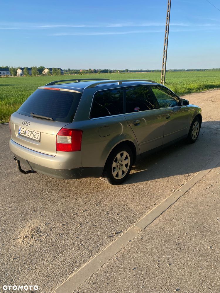 Audi A4 Avant - 8