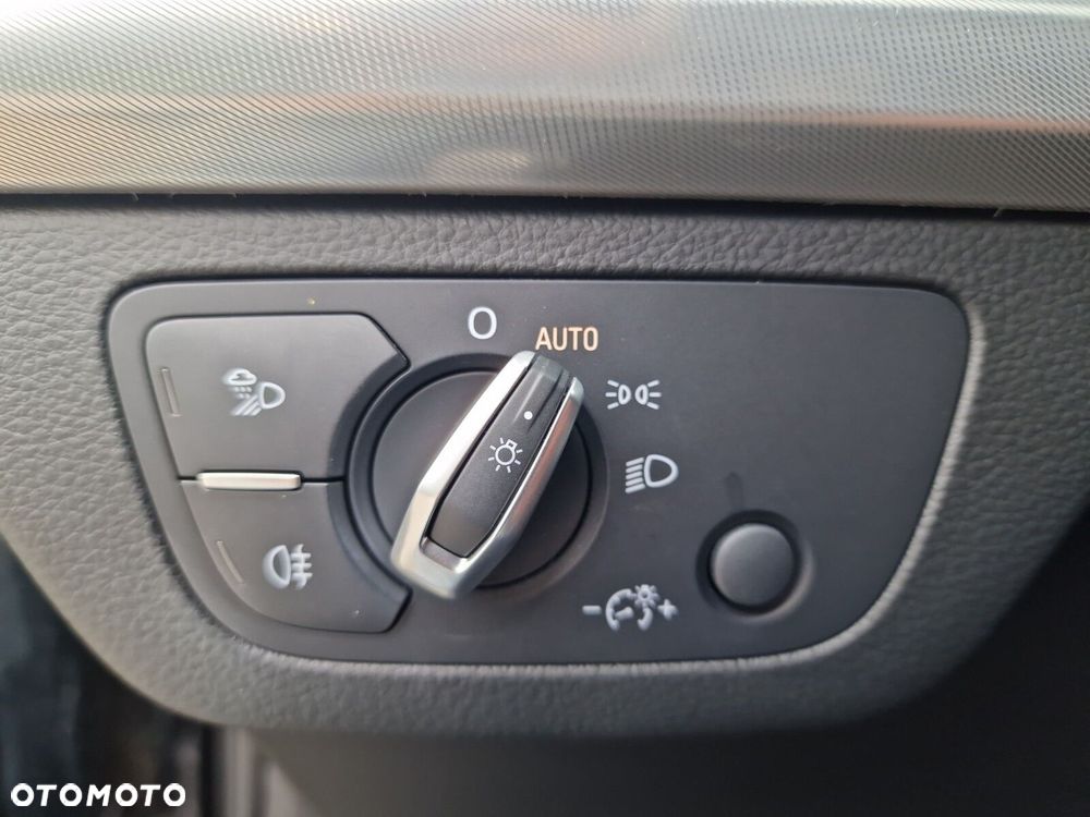 Audi Q5 35 TDI mHEV S Line S tronic - 30