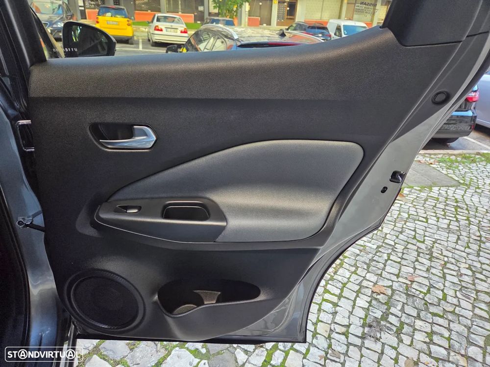 Nissan Juke 1.0 DIG-T N-Connecta DCT - 29