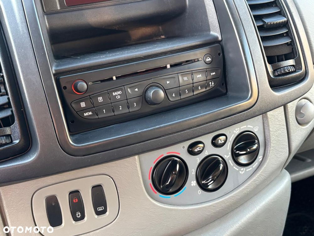 Renault trafic - 19