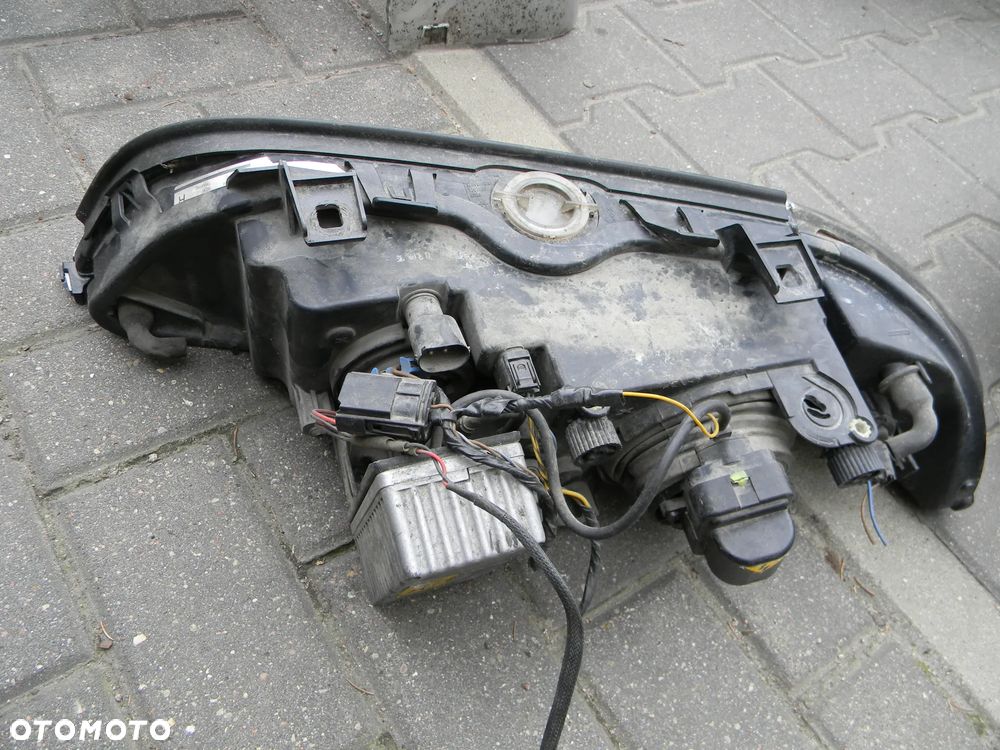 BMW E39  lampa lewa prawa XENON Europa - 2