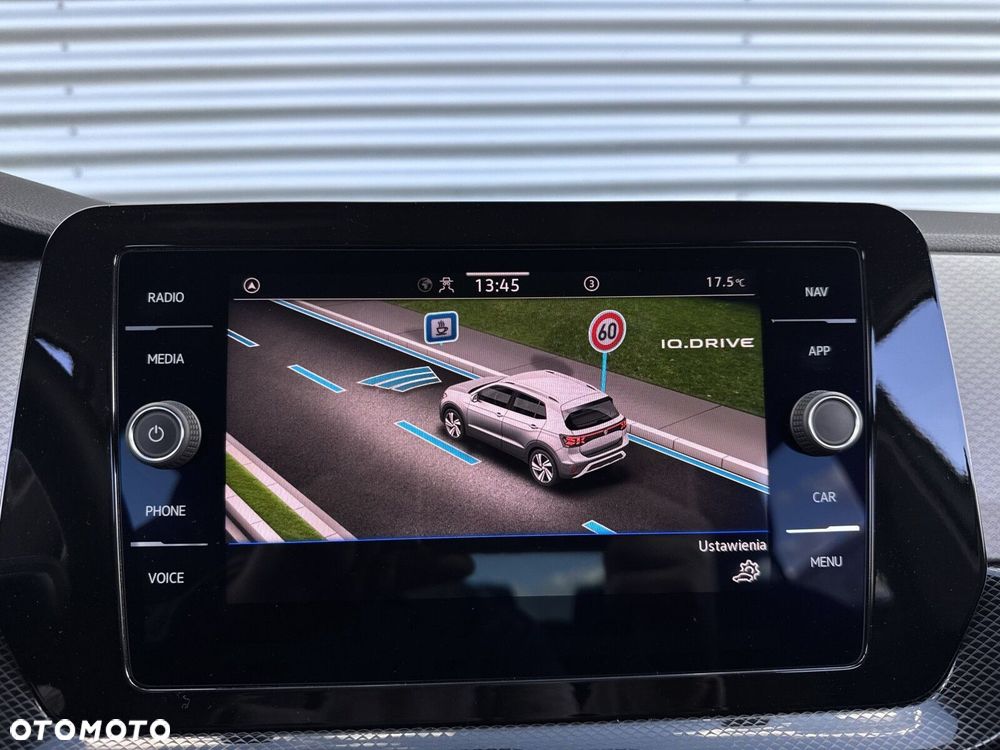 Volkswagen T-Cross - 24