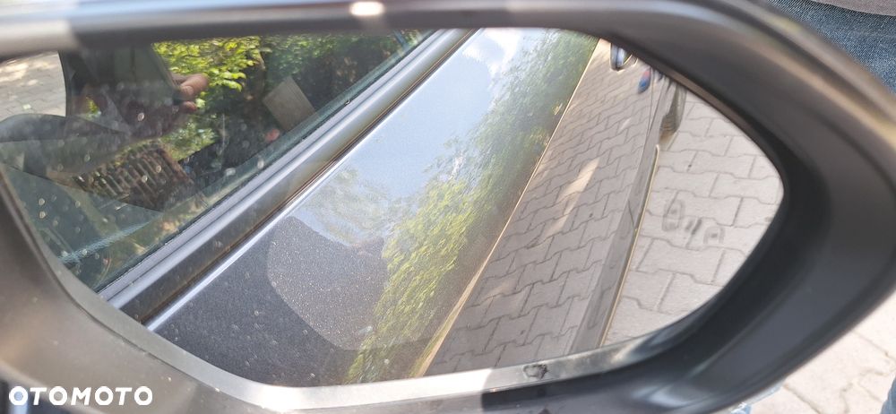 Toyota Corolla 1.8 Hybrid Executive - 15