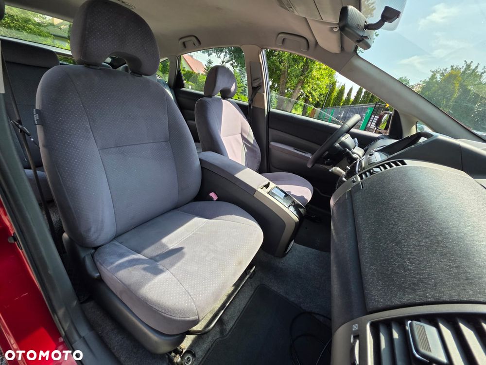 Toyota Prius 1.5 VVT-i Sol - 17