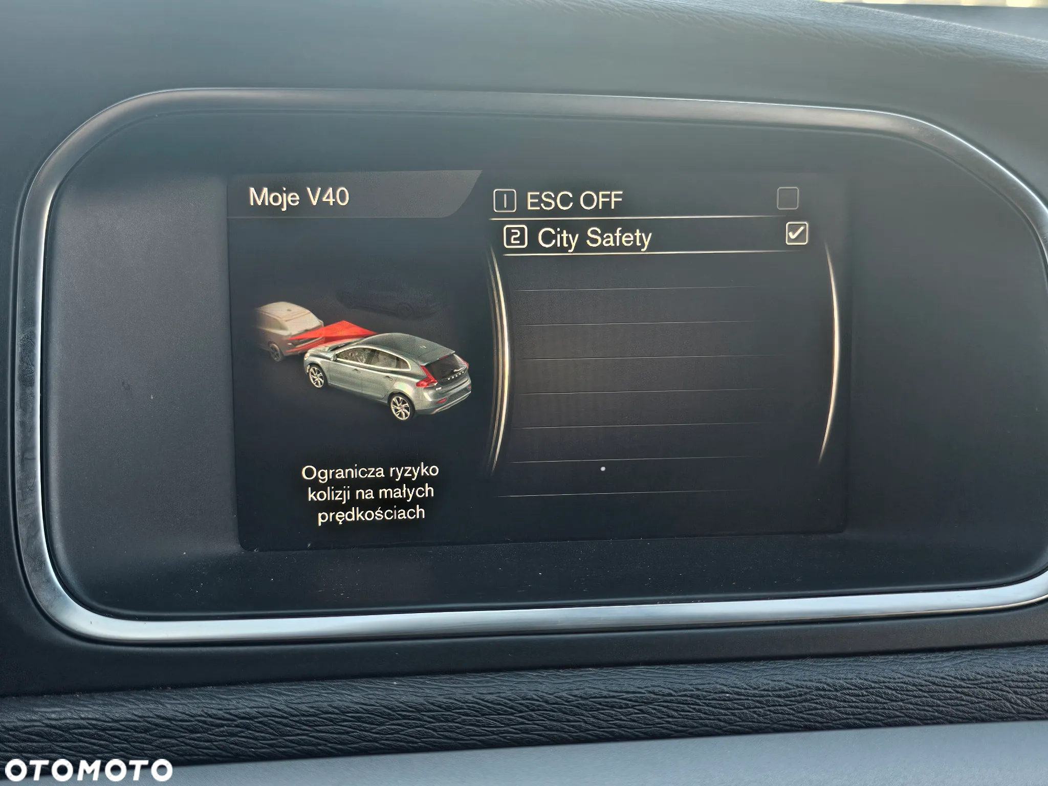 Volvo V40 D2 Inscription - 24