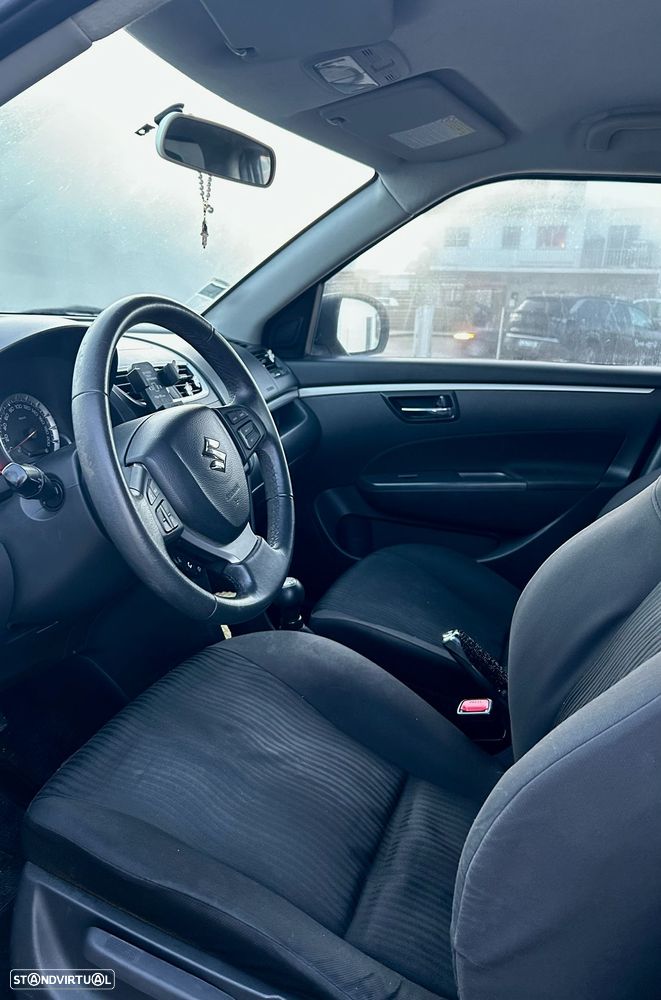 Suzuki Swift 1.2 VVT GLX - 10