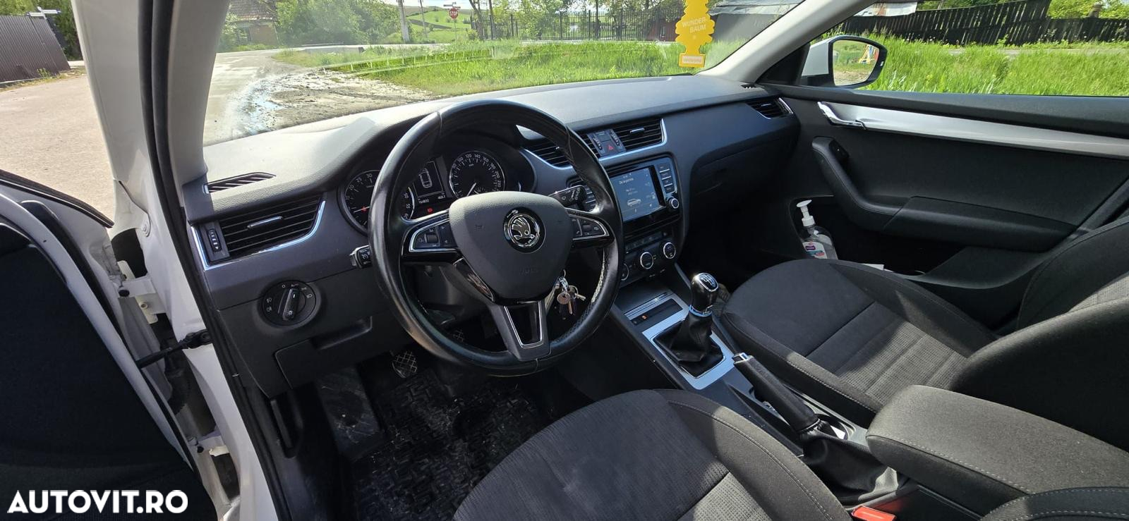 Skoda Octavia Combi 1.6 TDI (Green tec) Active - 8