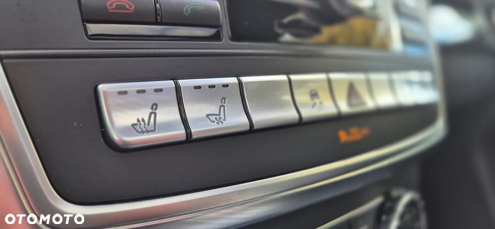 Mercedes-Benz ML 350 BlueTec 4-Matic - 23