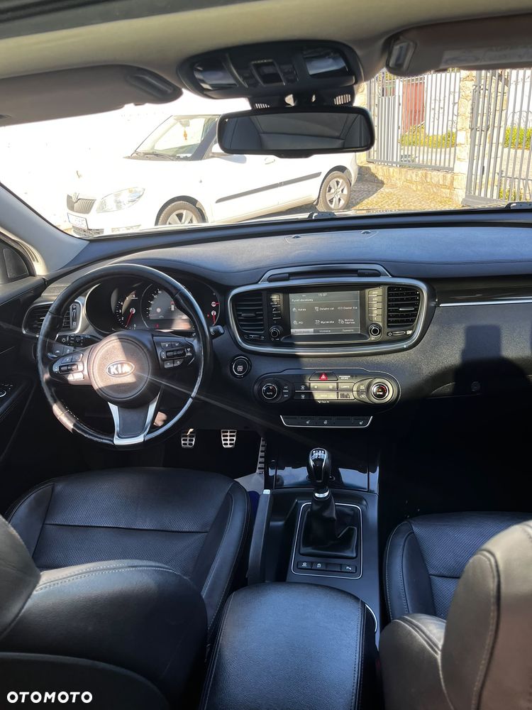 Kia Sorento - 16