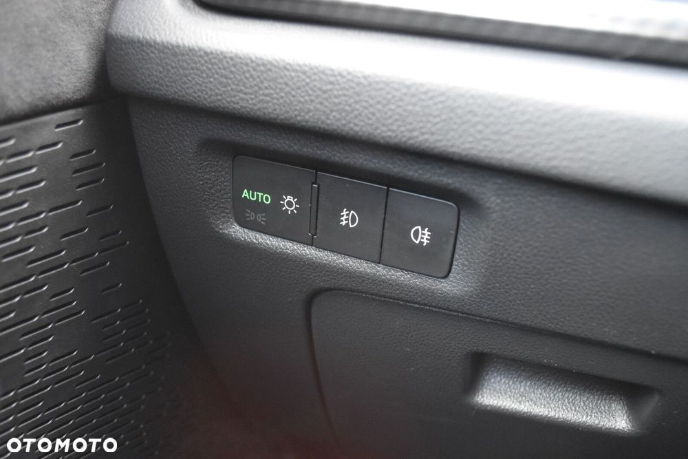Skoda Octavia 2.0 TSI GPF RS 245 DSG - 27