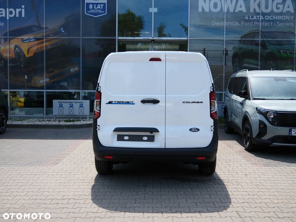 Ford E-Transit Courier - 6