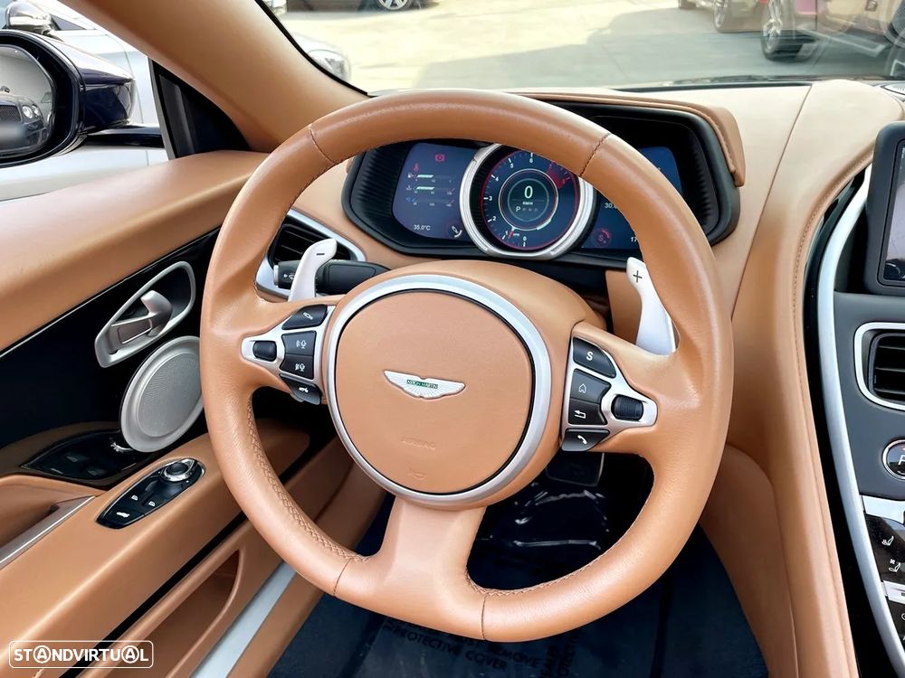 Aston Martin DB11 Coupé V8 Auto - 16