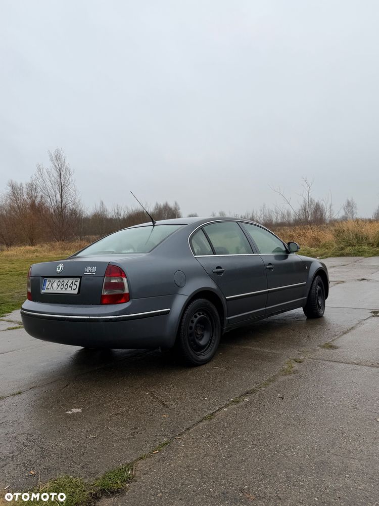 Skoda Superb - 4