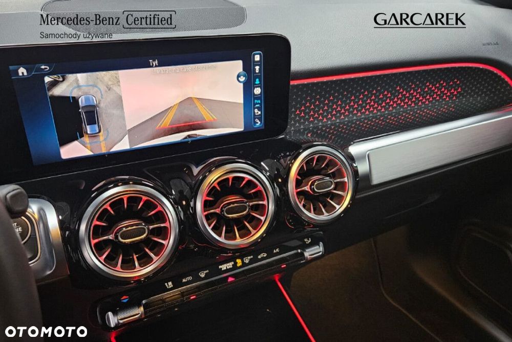 Mercedes-Benz GLB - 29