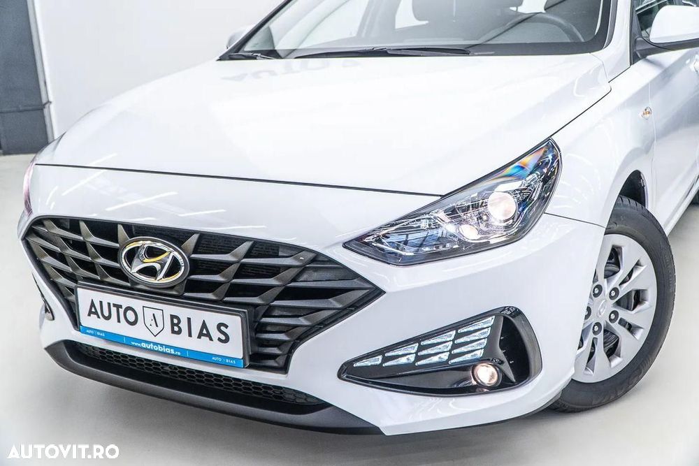 Hyundai i30 1.5 110CP 5DR M/T Comfort - 11