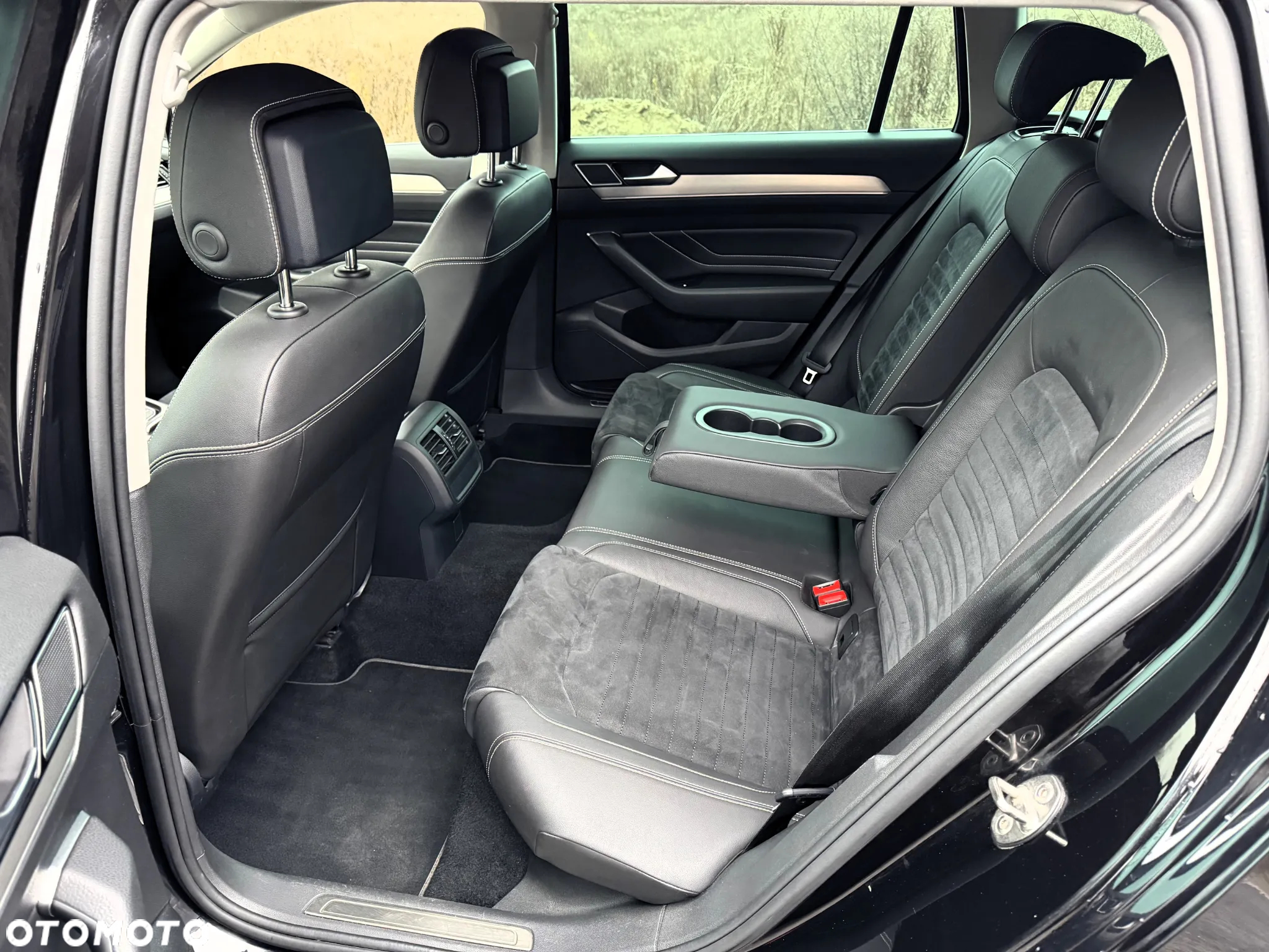 Volkswagen Passat 2.0 TDI 4Mot Elegance DSG - 10