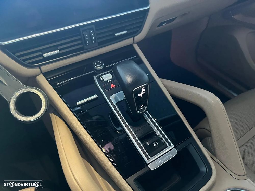Porsche Cayenne E-Hybrid - 23